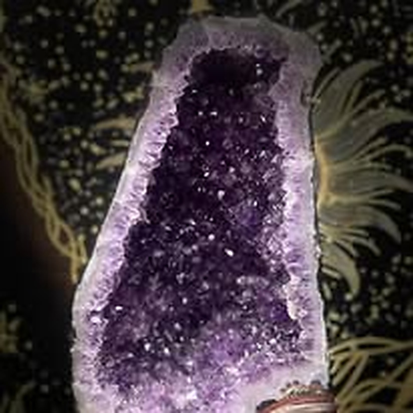 amethyst_upscaled_4x