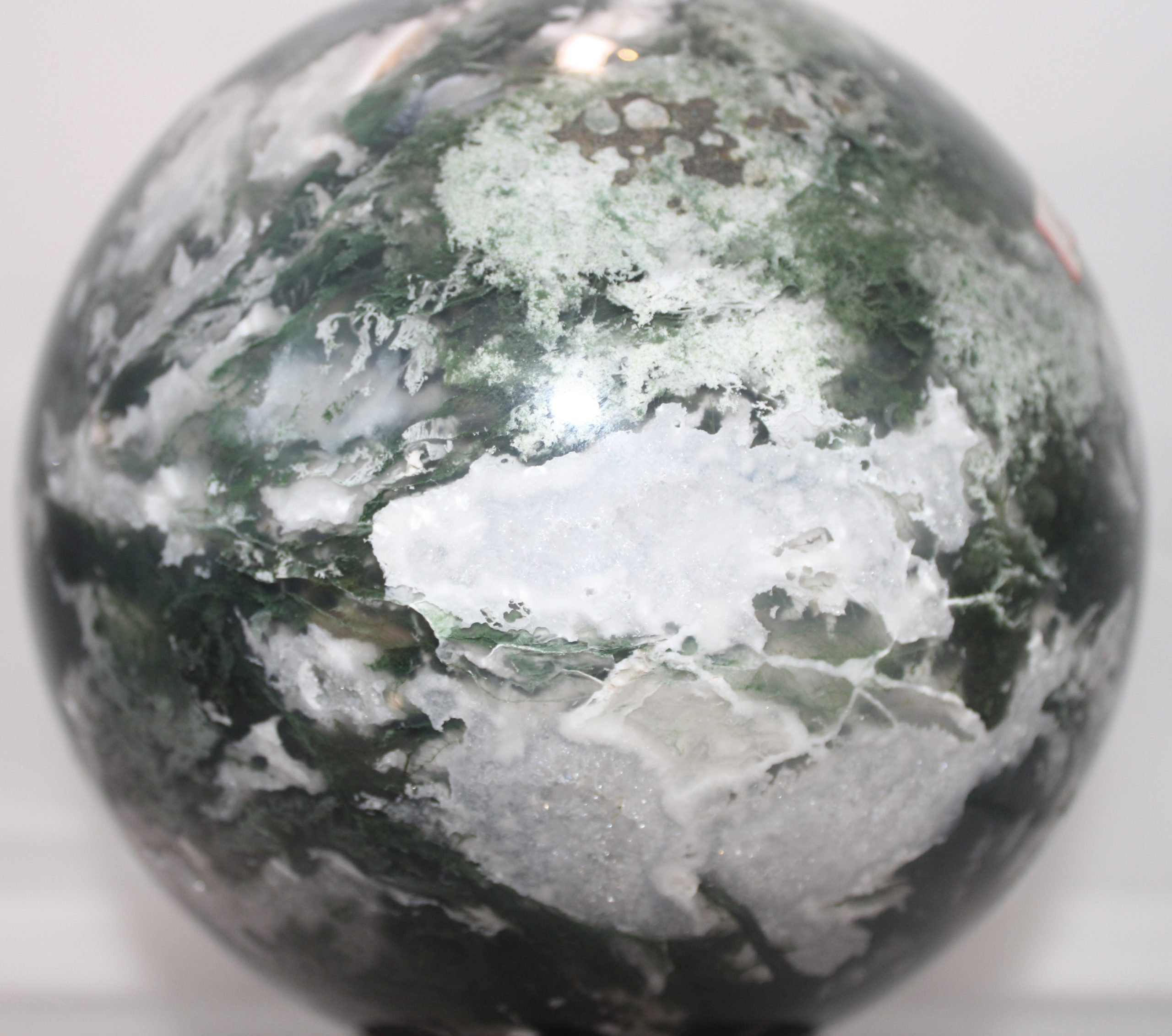 0006 Moss Agate Planet Sphere 6.1kg - Image 2